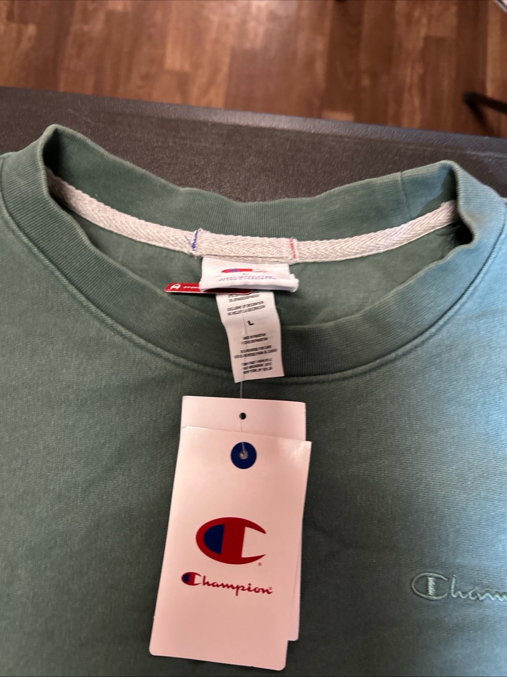 Champion Men's Crewneck Shirt with Pockets Size Large